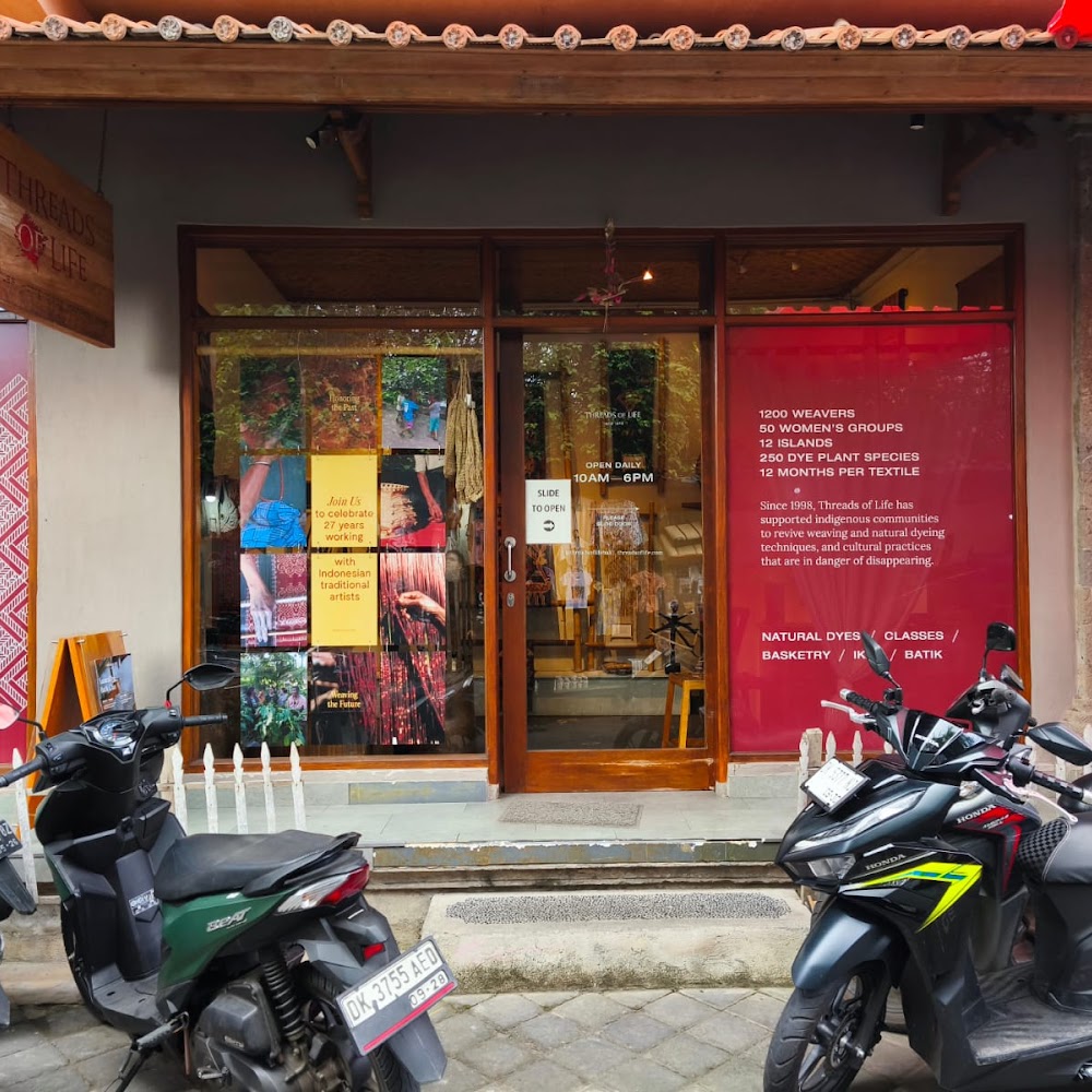 Threads of Life in Central Ubud — shop in Bali