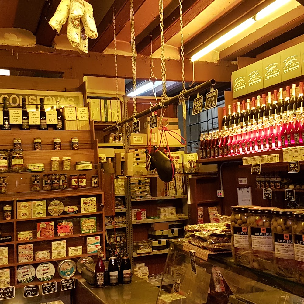 Can Paixano (La Xampanyeria) in Barceloneta — bar in Barcelona