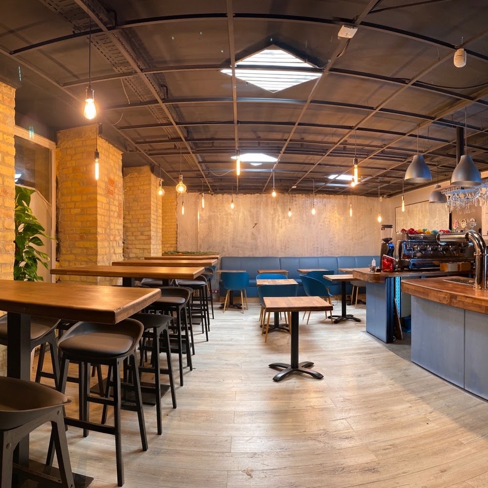 Momentum Café in District VI - Terézváros — cafe in Budapest