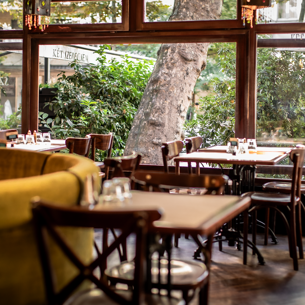 Két Szerecsen in District V - Downtown — restaurant in Budapest