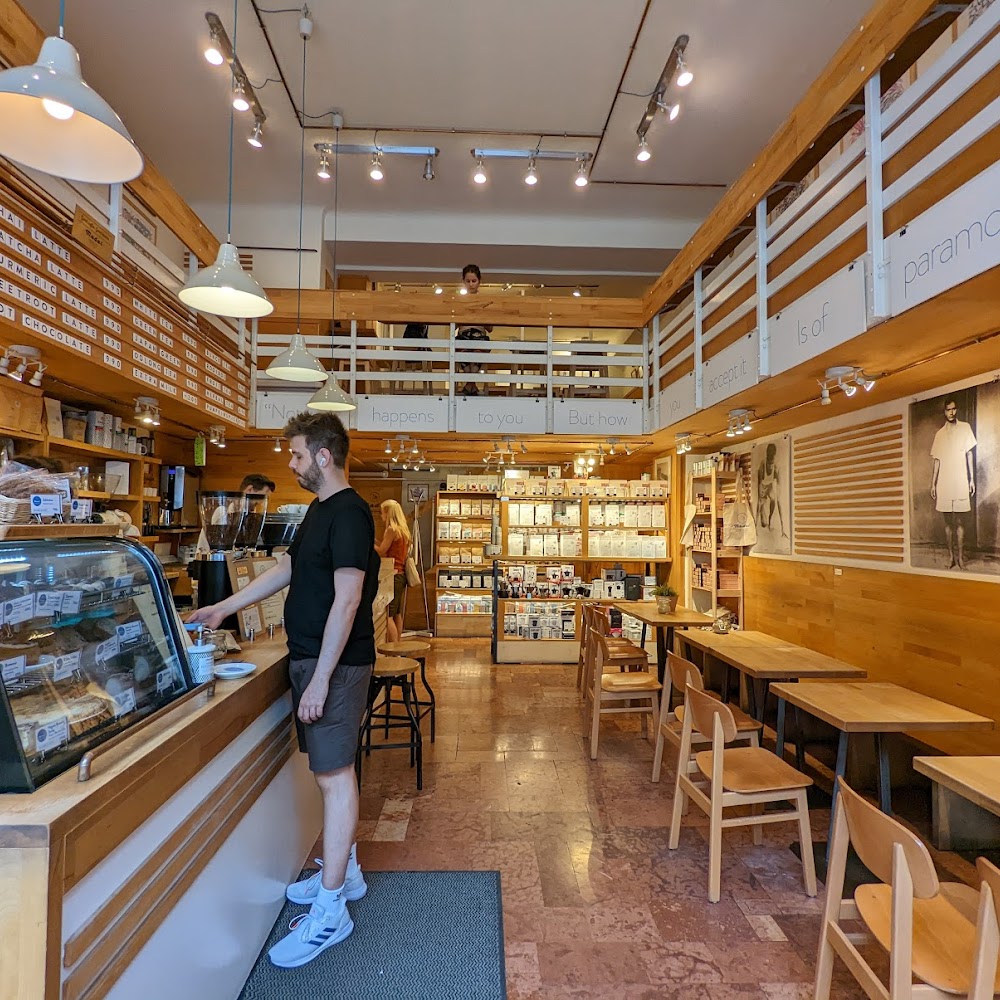 Madal Café in District VII - Jewish Quarter — cafe in Budapest