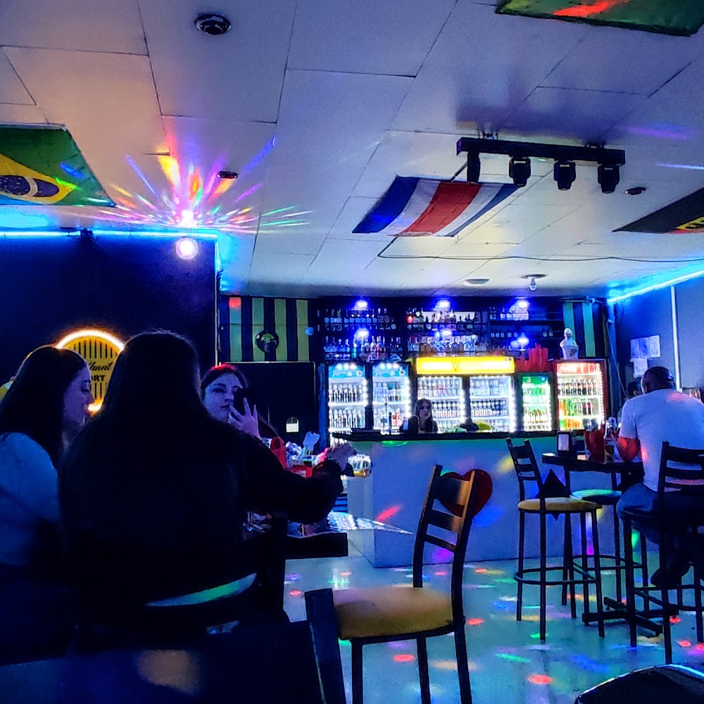 El Chante Bar in Barrio California — bar in Costa Rica
