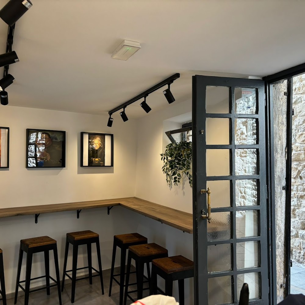 Burger Bar in Diocletian's Palace — restaurant in Croatia