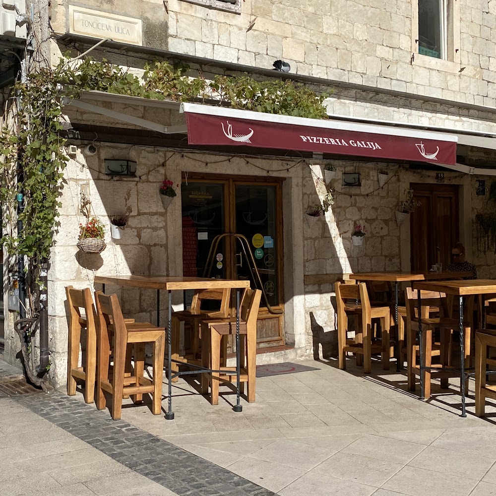 Fast Food Galija in Diocletian's Palace — restaurant in Croatia