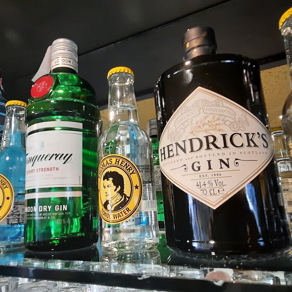 Gin Tonic Bar in Diocletian's Palace — bar in Croatia