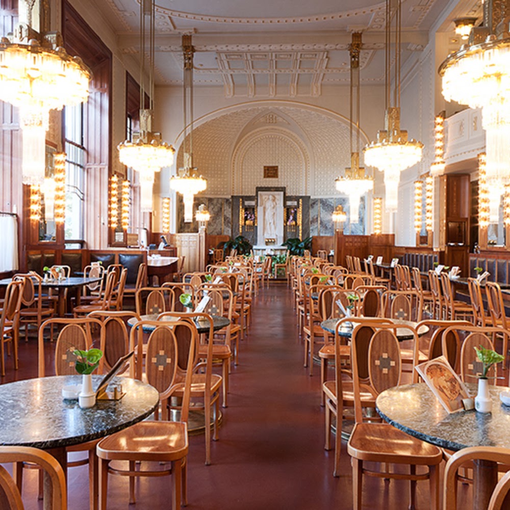 Kavárna Obecní dům in Old Town — cafe in Czech Republic