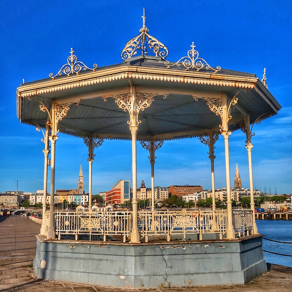 Dun Laoghaire Pier Walk in Dun Laoghaire — activity in Dublin
