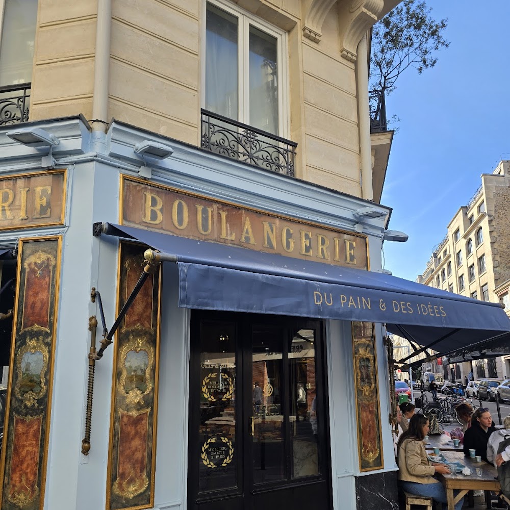 Saint-Germain-des-Prés neighborhood in Paris — things to do and see