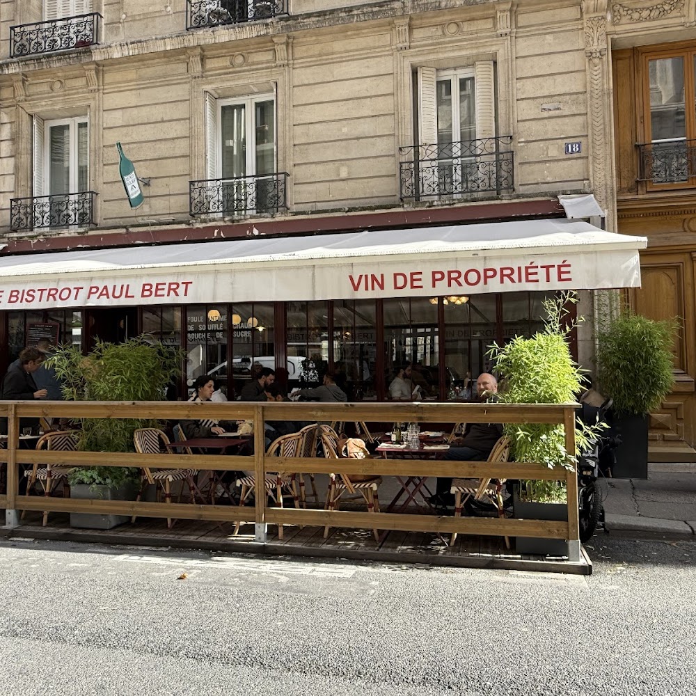 Steak Frites — must-try food in Paris at Bistrot Paul Bert or Le Comptoir du 6ème