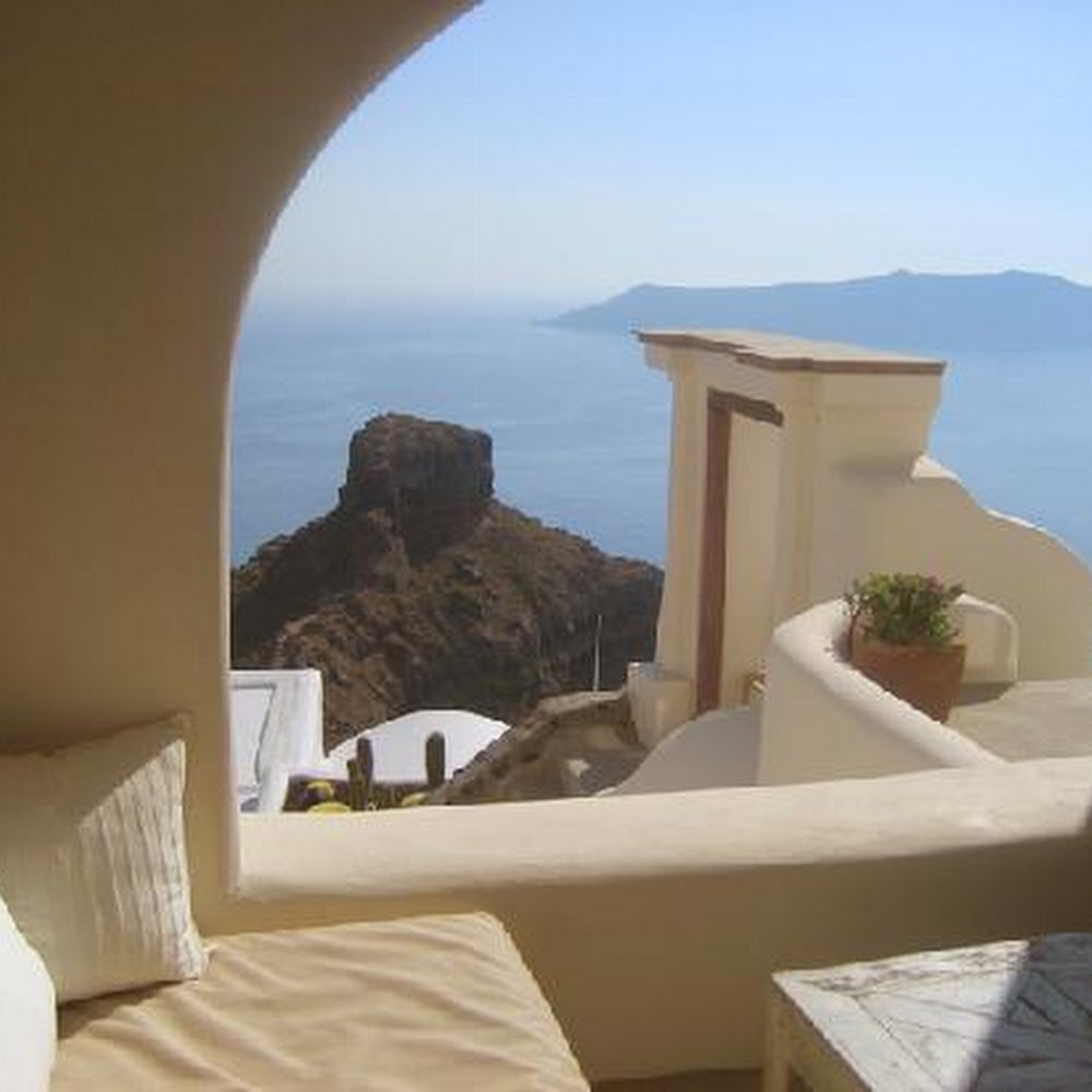 Kapari Natural Resort Restaurant in Imerovigli — restaurant in Greece