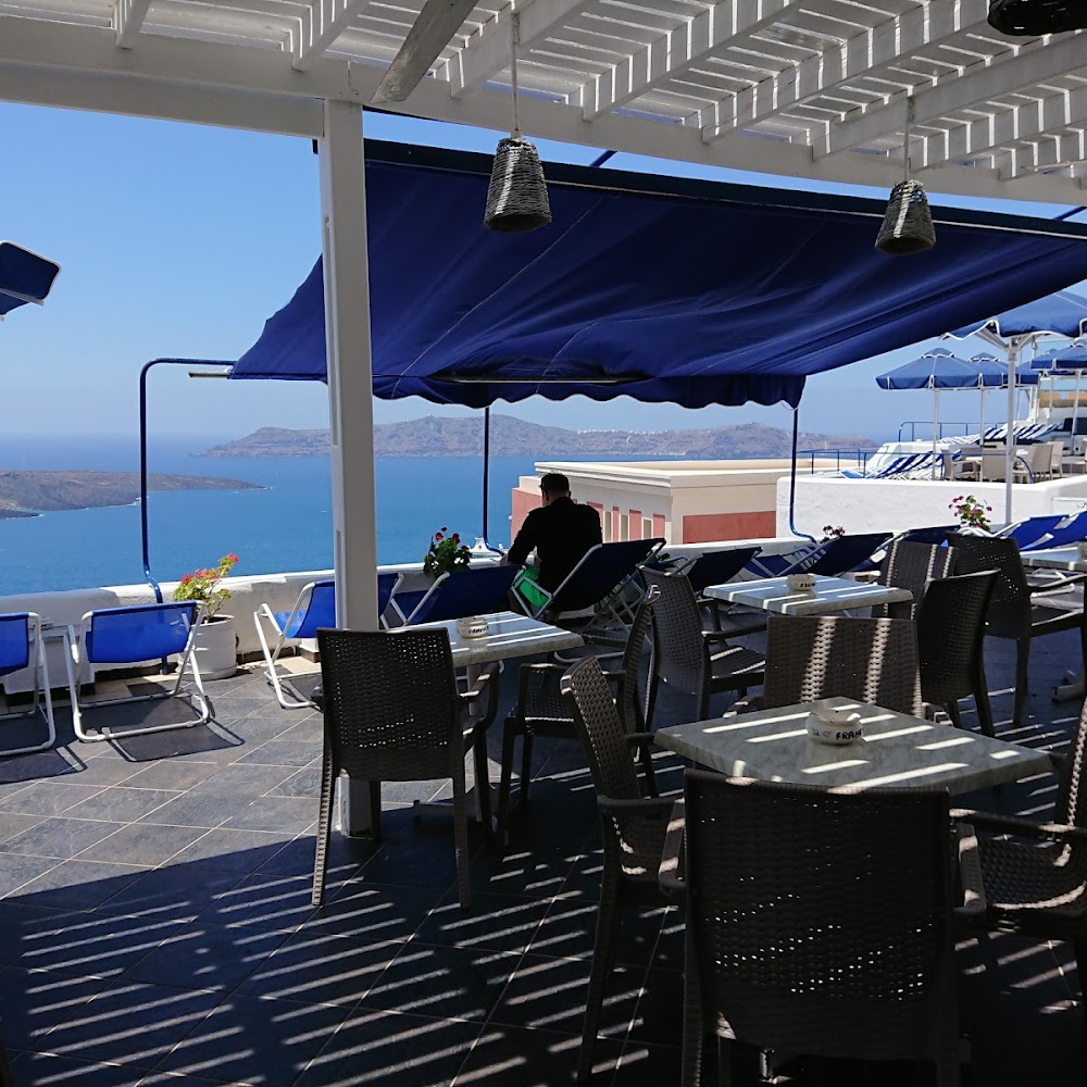 Franco's Bar in Pyrgos — bar in Greece