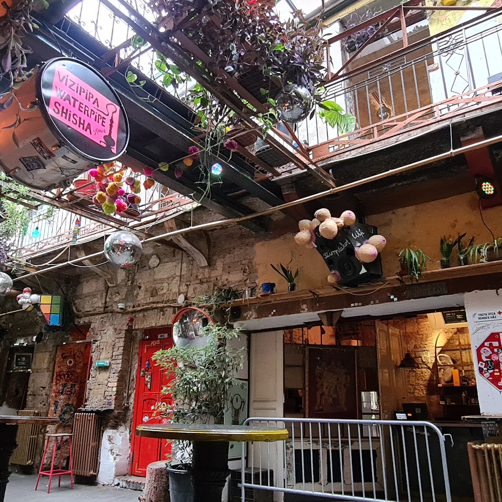 Ruin Pub Tour in Jewish Quarter — activity in Hungary