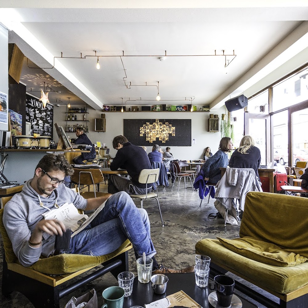 Vinyl Café in Hverfisgata — restaurant in Iceland