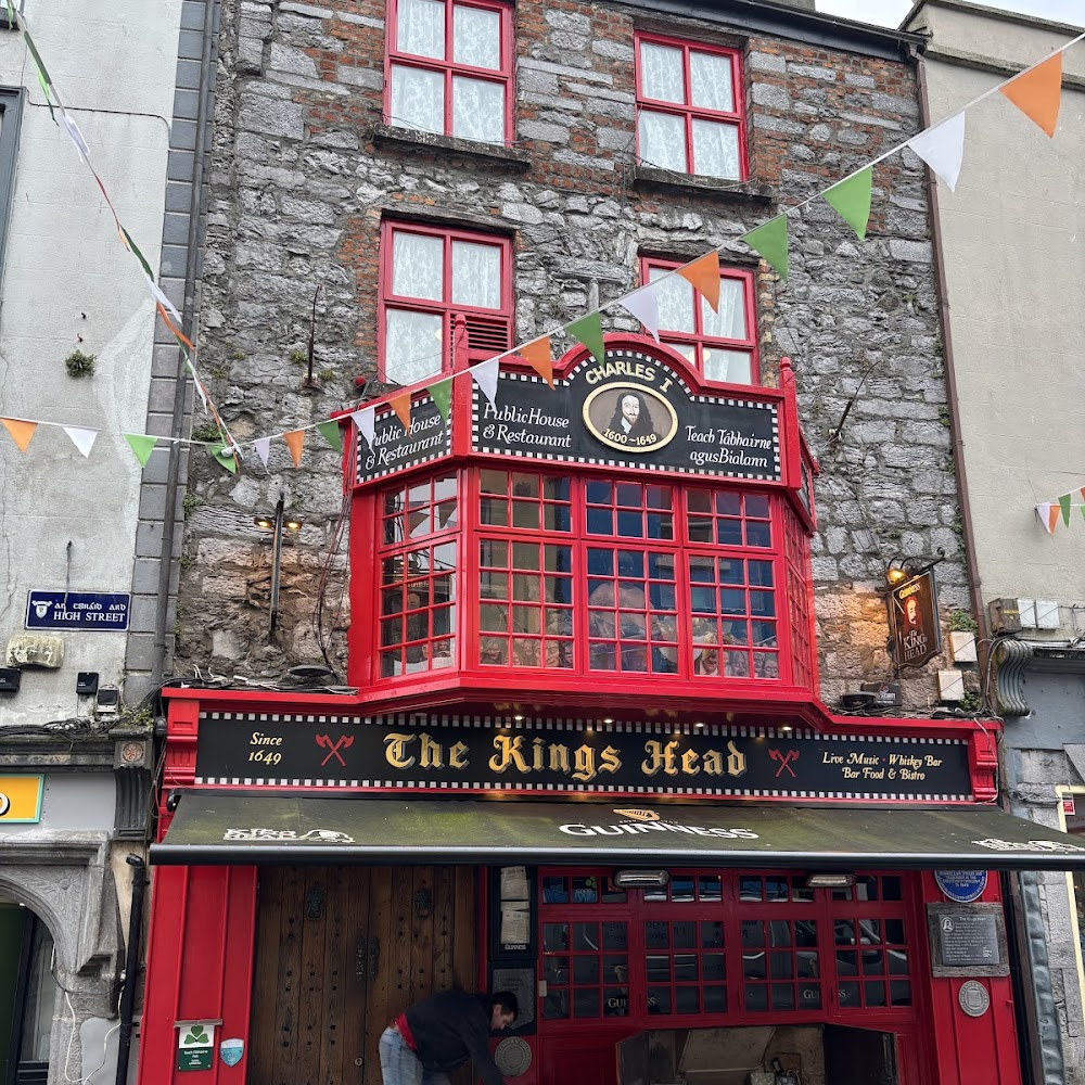 The King's Head in High Street — bar in Ireland