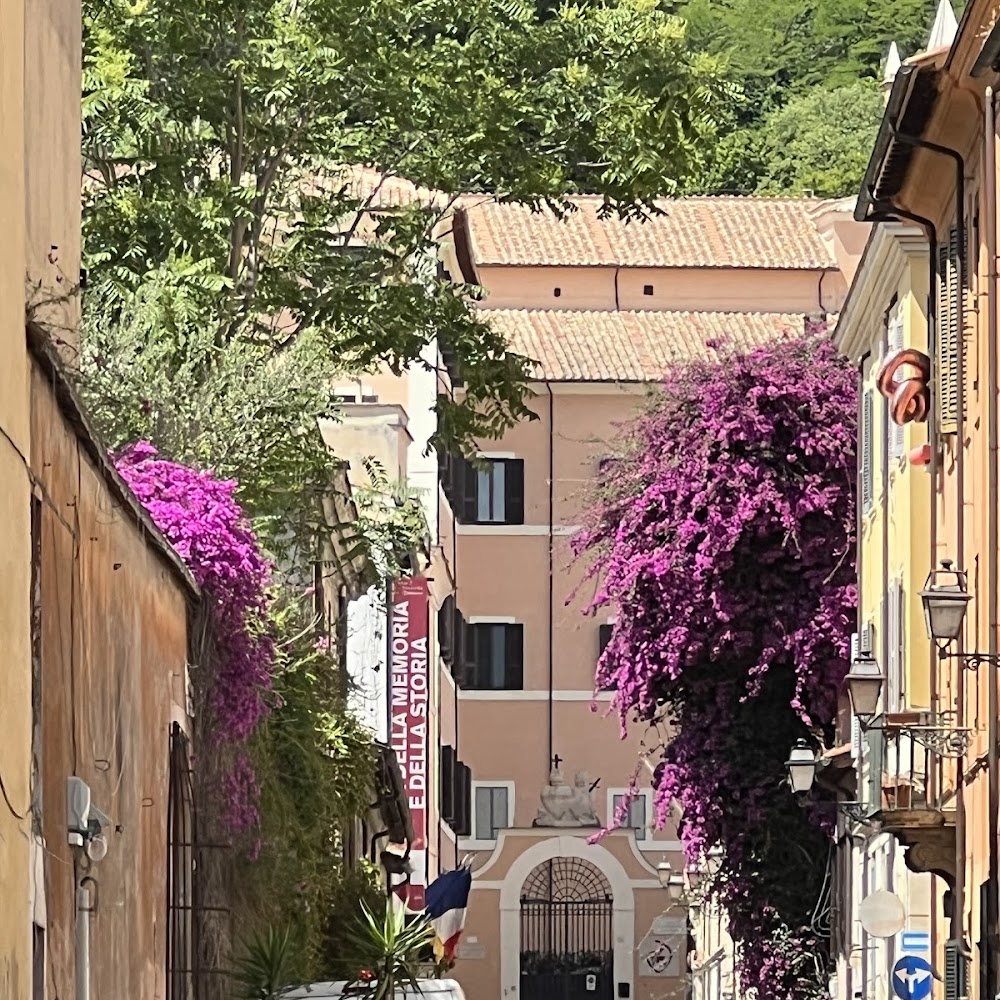 Volume in Monti — bar in Italy
