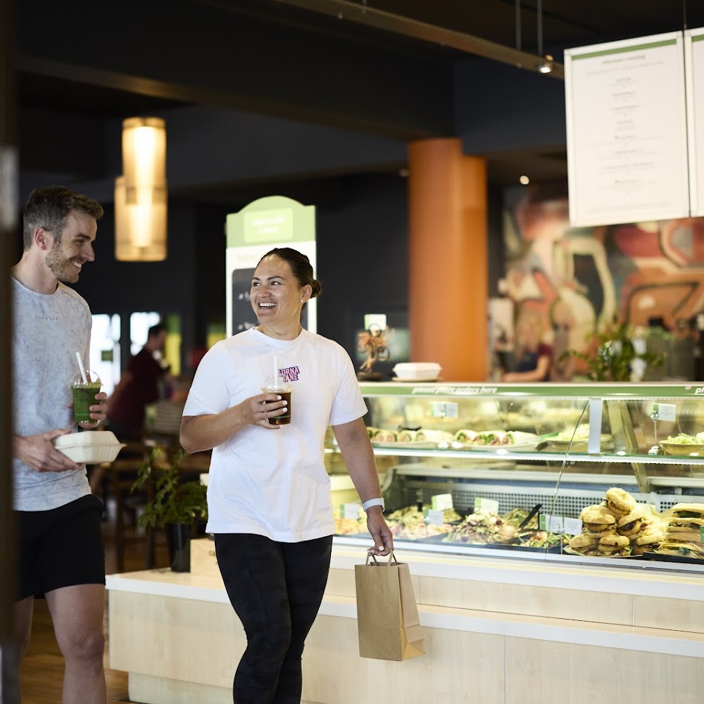 Capers Epicurean in Tutanekai Street — cafe in New Zealand