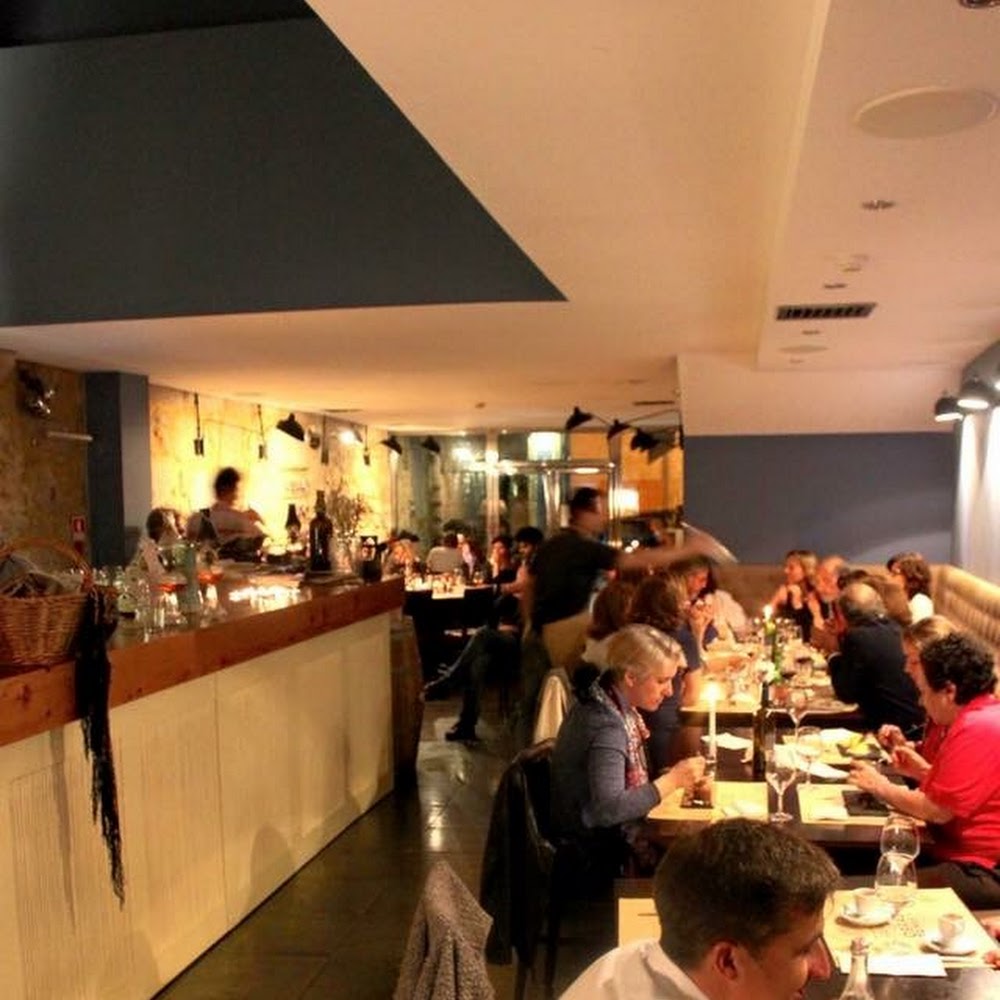 Bacalhau à brás — must-try food in Lisbon at Taberna Real do Fado