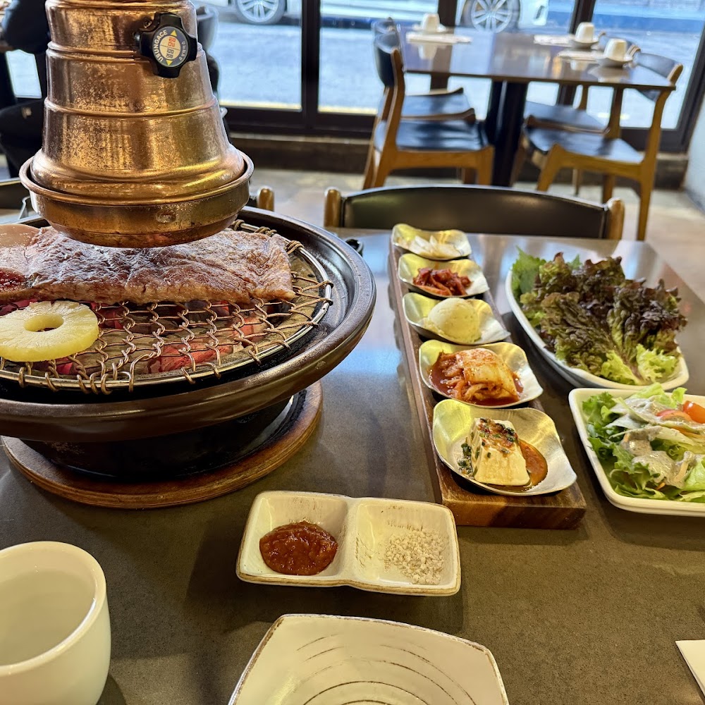 Maple Tree House in Itaewon — restaurant in Seoul