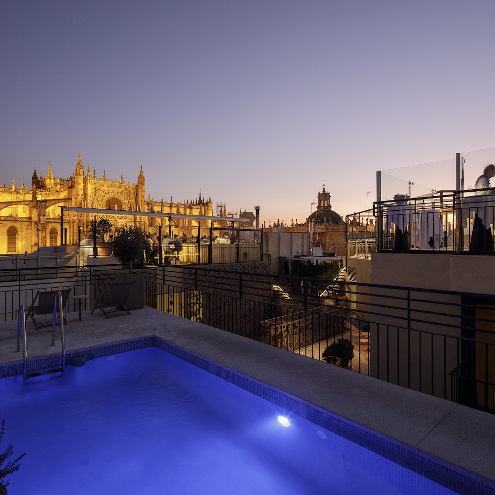 EME Catedral Hotel Bar in Centro — bar in Spain
