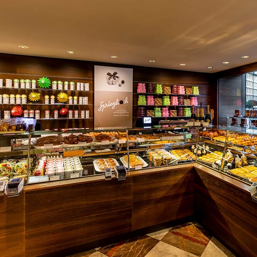 Bakery Sprüngli Café in Bahnhofstrasse — cafe in Switzerland
