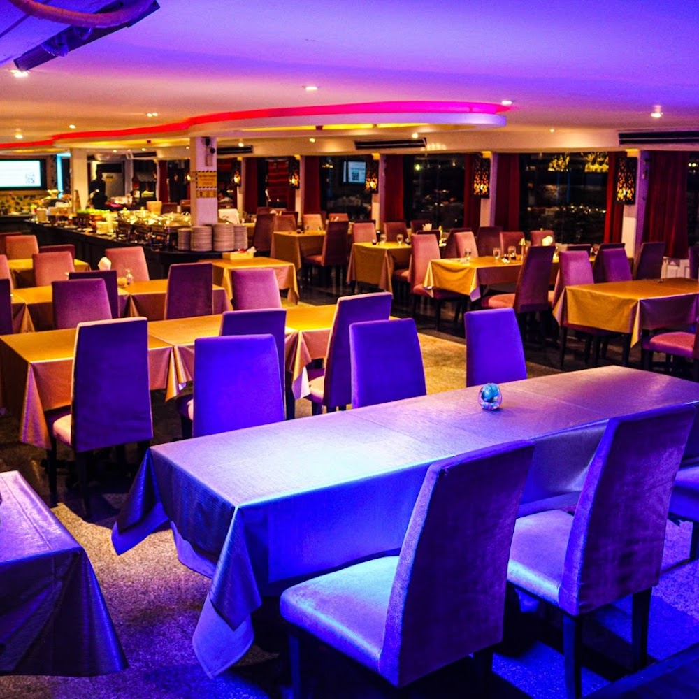 Chao Phraya River Dinner Cruise in Chao Phraya River — activity in Bangkok