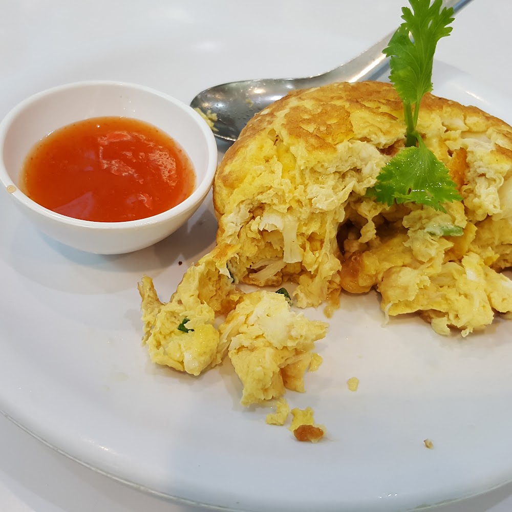 Massaman Curry — must-try food in Bangkok at Krua Apsorn (Old City) for royal-style