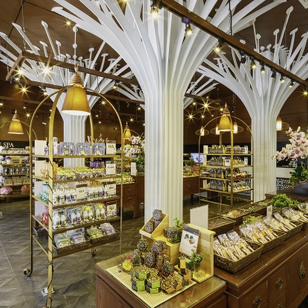 Herb Basics Chiang Mai in Nimman — shop in Thailand