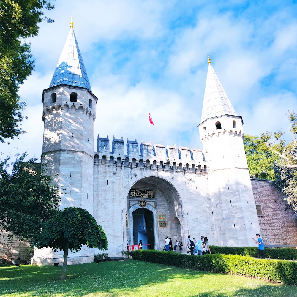 Topkapı Palace in Sultanahmet — activity in Istanbul