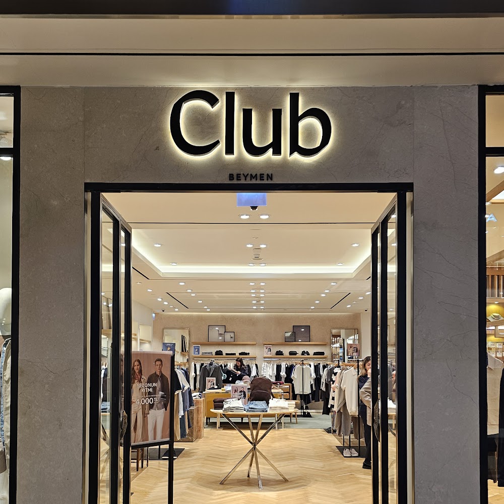 Nisantasi Shopping District in Nişantaşı — shop in Istanbul