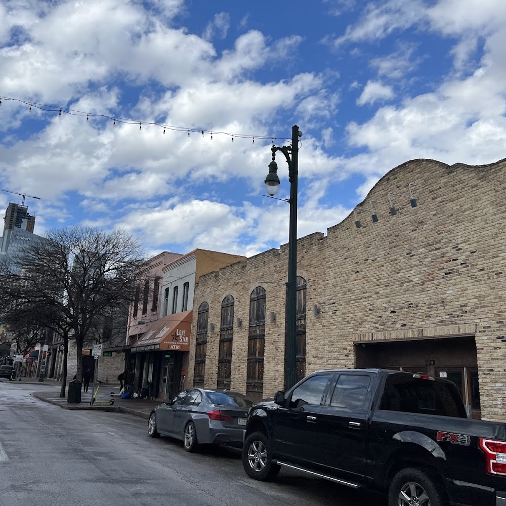 Sixth Street Historic District in Downtown — activity in Austin