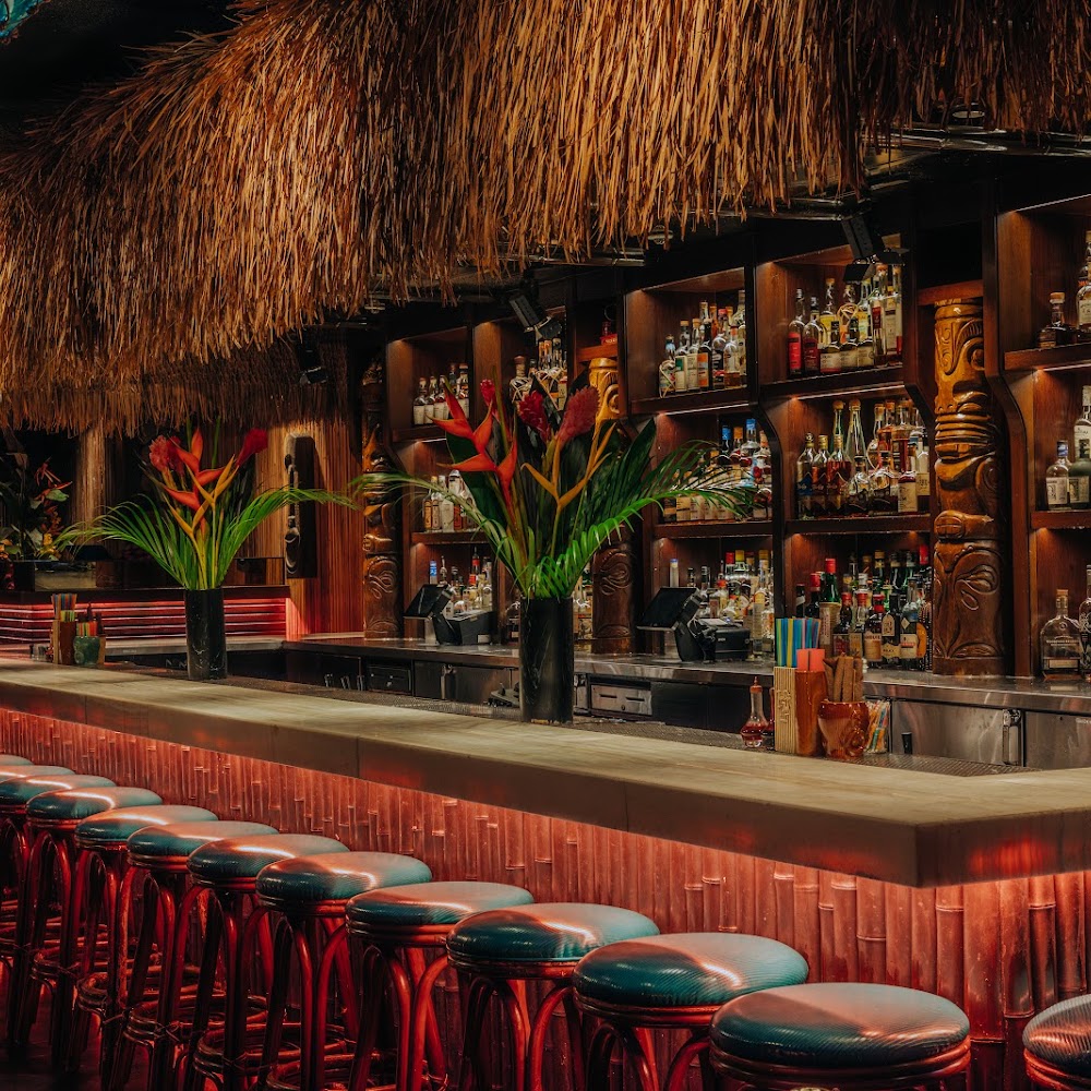 Three Dots and a Dash in River North — bar in Chicago