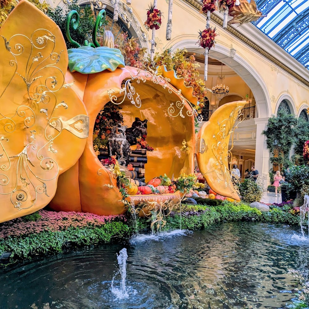 Las Vegas travel itinerary highlight — popular destination 2
