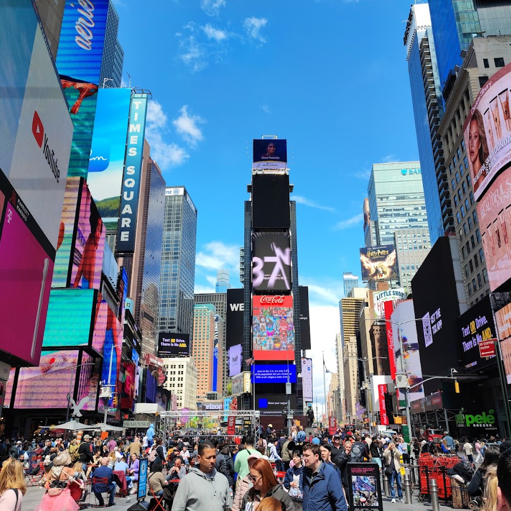 New York City travel guide highlight — popular destination 2