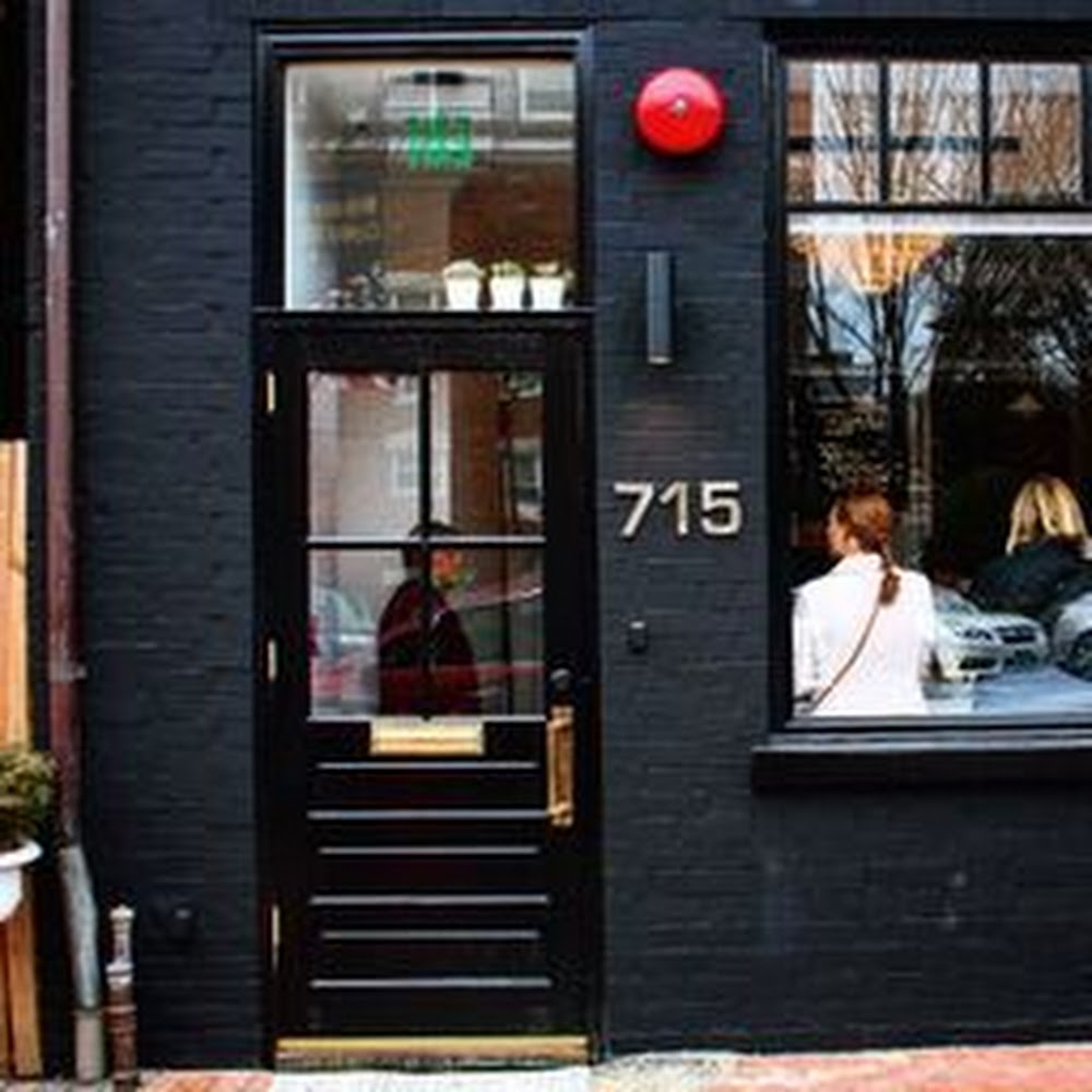 Pineapple and Pearls in Capitol Hill — restaurant in Washington DC