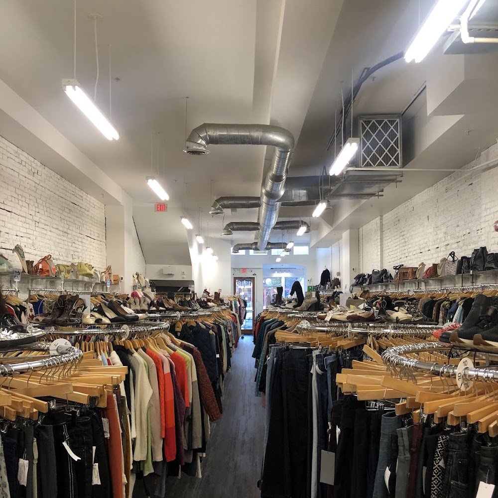 14th Street Vintage Shopping in Logan Circle — shop in United States