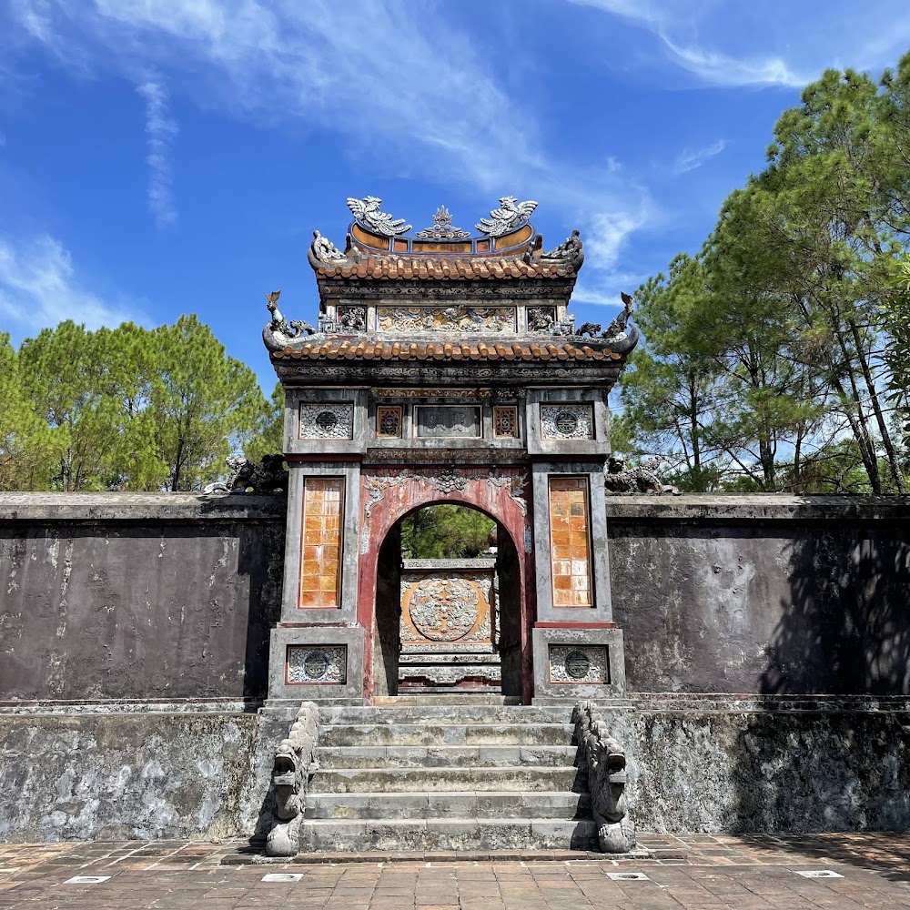 Tomb of Tu Duc in Thuong Ba Village — activity in Vietnam